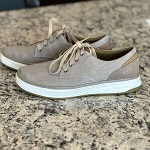 Skechers shoes, men’s size 8.5